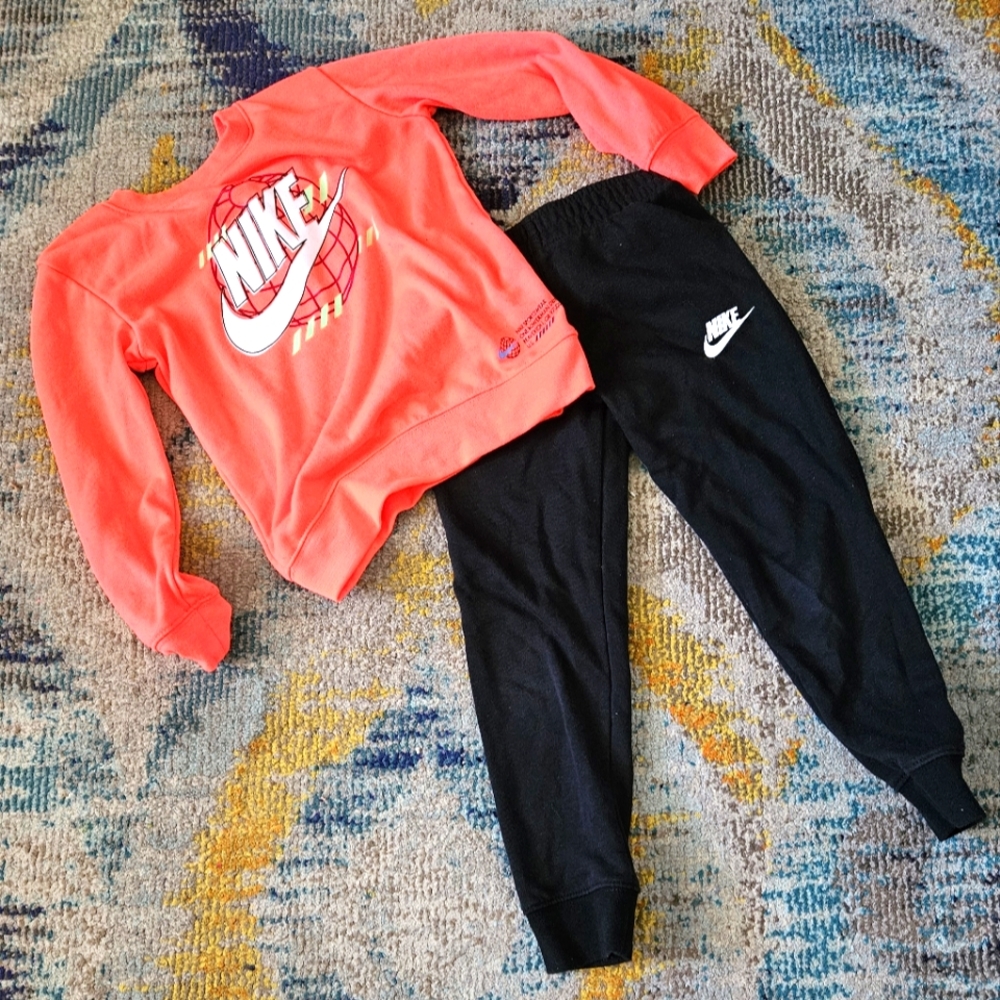 Boys Nike Sweat set